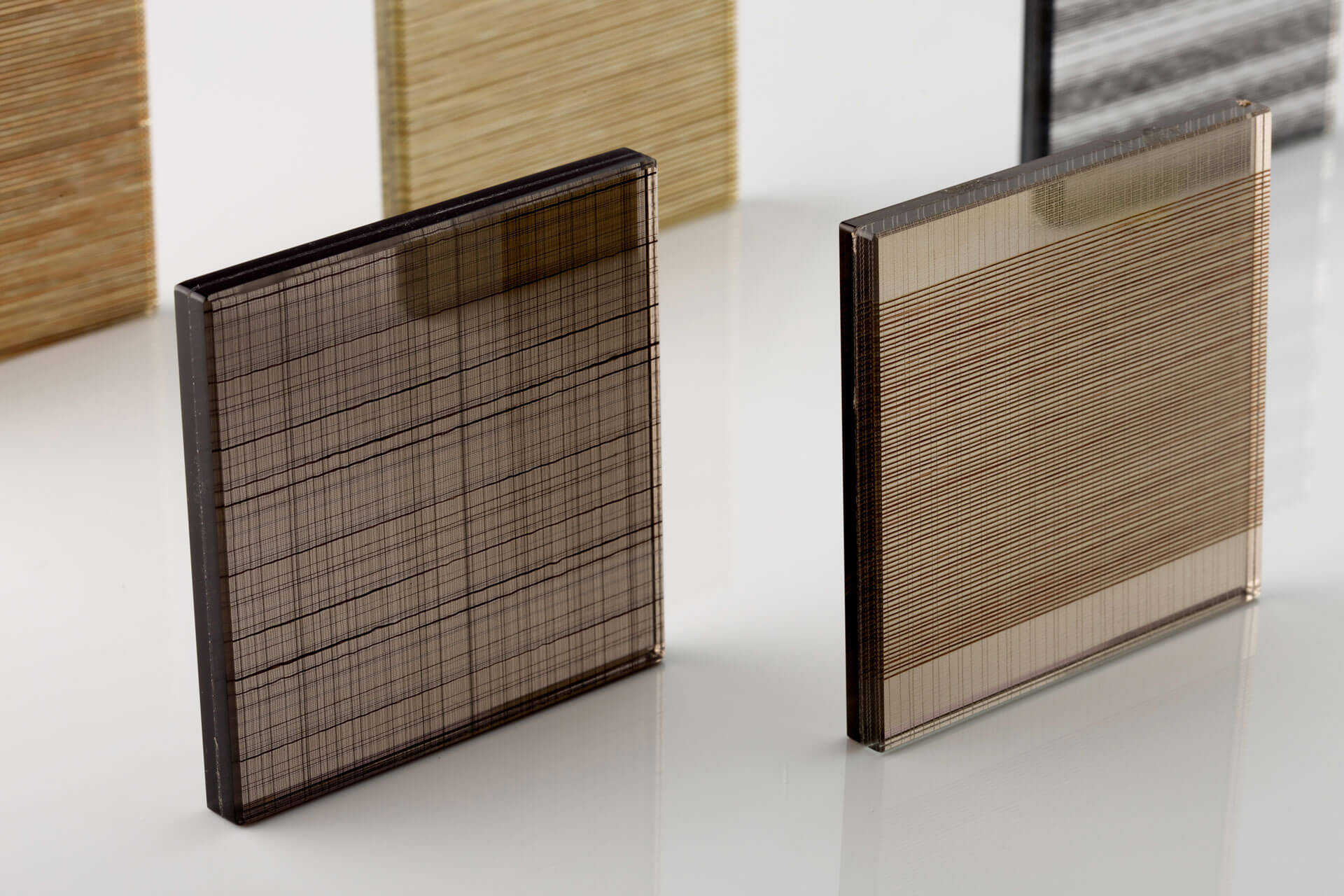 Decorative Laminated Glass Metal Mesh Laminated Glass 2904